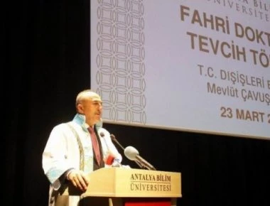 Μ.Τσαβούσογλου: «Οι ΗΠΑ υποστηρίζουν την τρομοκρατία»
